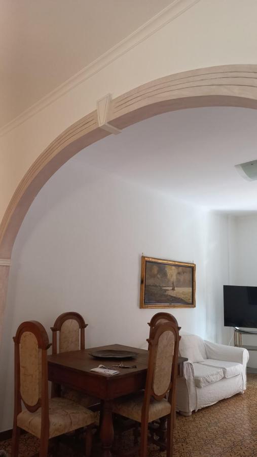 Appartamento Incantevole Al Centro Di Torvaianica Luaran gambar