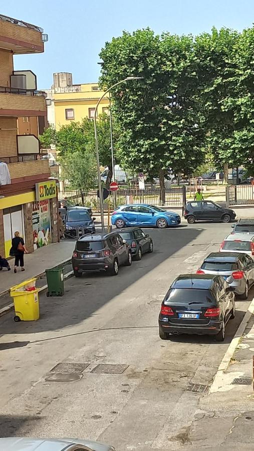 Appartamento Incantevole Al Centro Di Torvaianica Luaran gambar