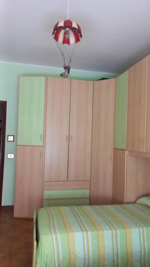 Appartamento Incantevole Al Centro Di Torvaianica Luaran gambar