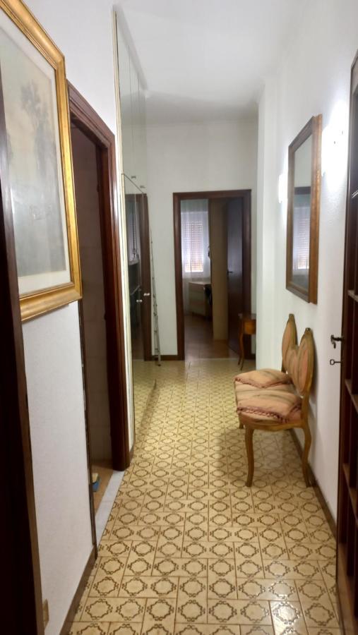Appartamento Incantevole Al Centro Di Torvaianica Luaran gambar