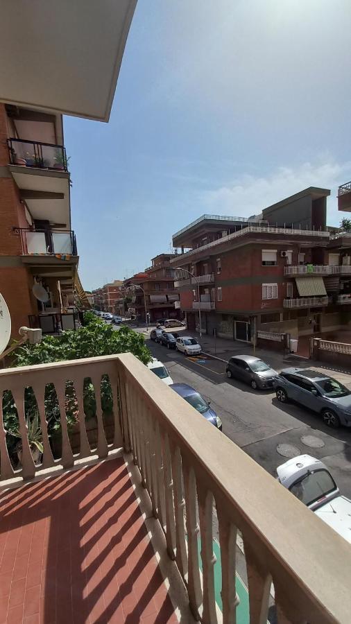 Appartamento Incantevole Al Centro Di Torvaianica Luaran gambar