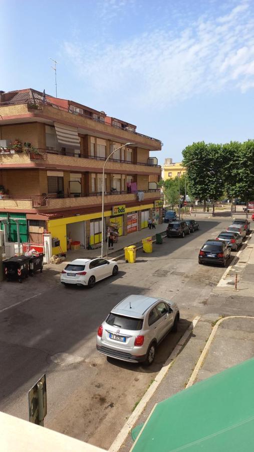 Appartamento Incantevole Al Centro Di Torvaianica Luaran gambar